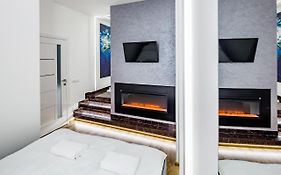 Royal Premier Apartment